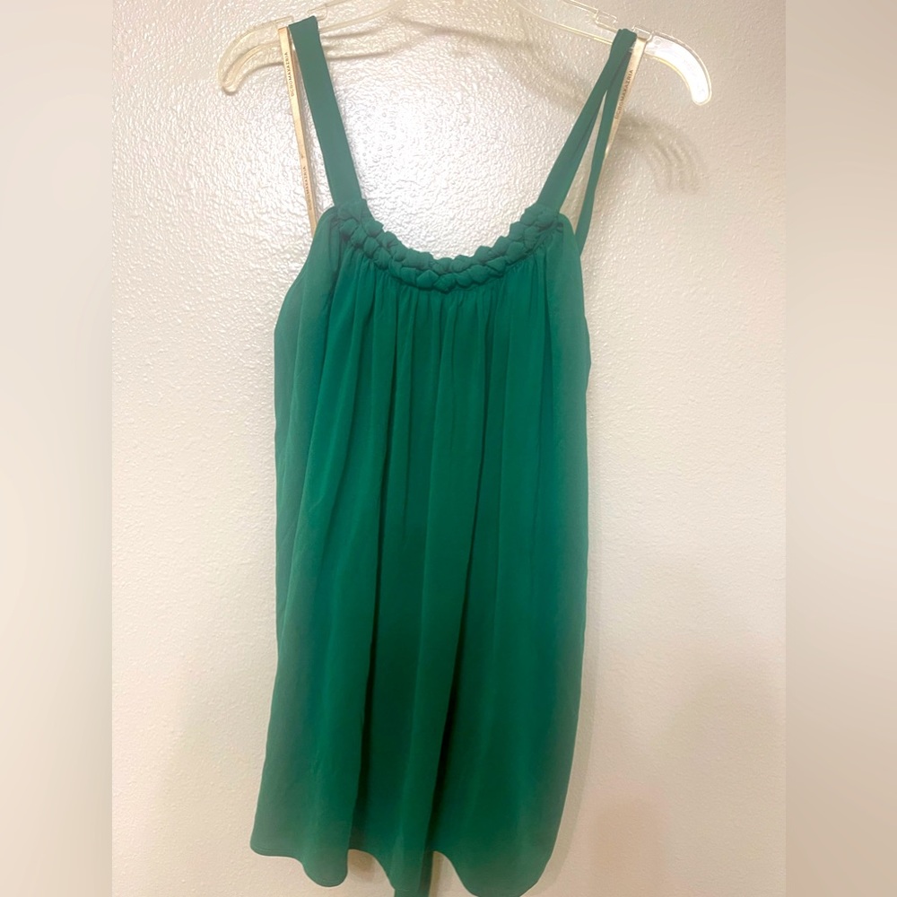 BCBG green flowy halter tank Wmn Size Med